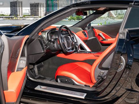 Used 2019 Chevrolet Corvette ZR1 RWD image 11
