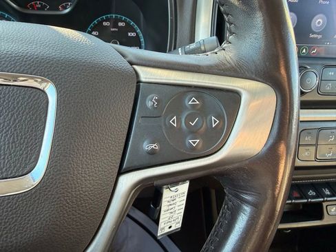 Used 2022 GMC Canyon Denali image 15