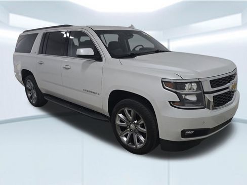 Used 2019 Chevrolet Suburban LT image 6