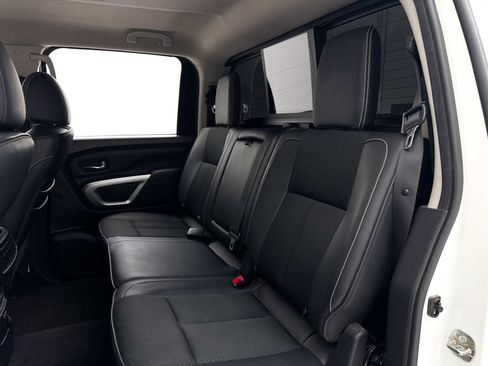 Used 2017 Nissan Titan PRO-4X AWD/4WD image 20