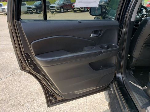 Used 2019 Honda Pilot Touring image 15