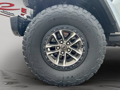 Used 2024 Jeep Wrangler Unlimited Rubicon 392 AWD/4WD image 27