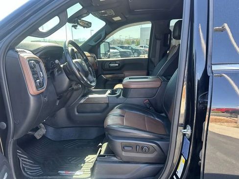 Used 2022 Chevrolet Silverado 3500 High Country AWD/4WD image 2