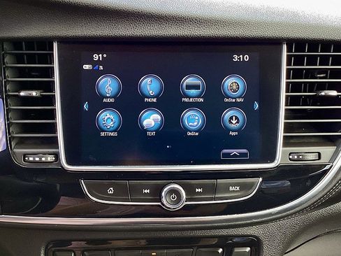 Used 2018 Buick Encore Preferred image 13