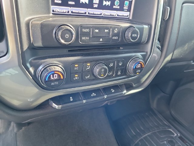 Used 2018 Chevrolet Silverado 1500 LT w/ All Star Edition AWD/4WD image 32