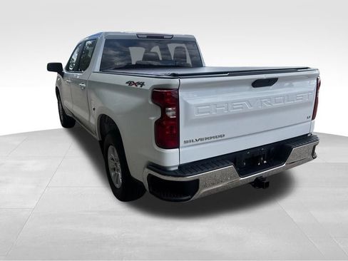 Used 2020 Chevrolet Silverado 1500 LT w/ Fleet Comfort Package AWD/4WD image 6