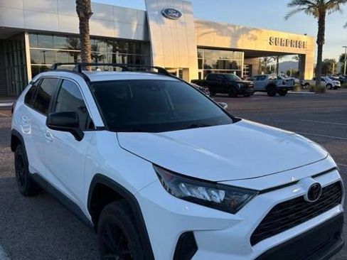 Used 2021 Toyota RAV4 LE w/ Carpet Mat Package (TMS) FWD image 8