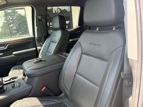 Used 2024 GMC Sierra 1500 Denali w/ Denali Reserve Package AWD/4WD image 3