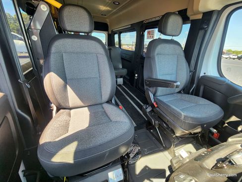 Used 2023 RAM ProMaster 2500 image 34