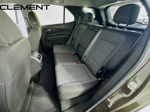 Used 2024 Chevrolet Equinox LT image 32