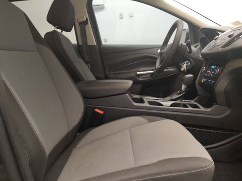 Used 2017 Ford Escape SE FWD image 21