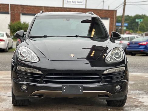 Used 2012 Porsche Cayenne AWD/4WD image 2