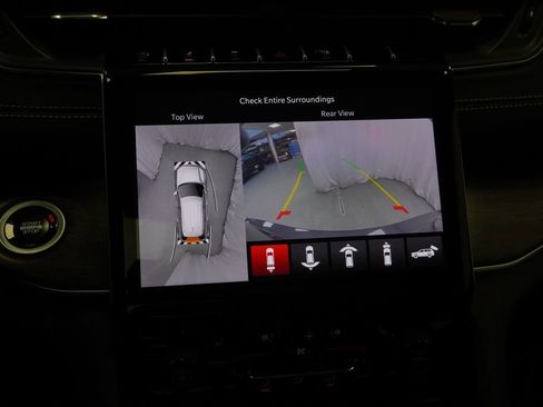 Certified 2025 Jeep Grand Cherokee L Limited w/ Luxury Tech Group II image 34