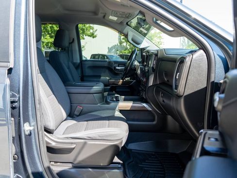 Used 2019 Chevrolet Silverado 1500 RST w/ True North Edition AWD/4WD image 10
