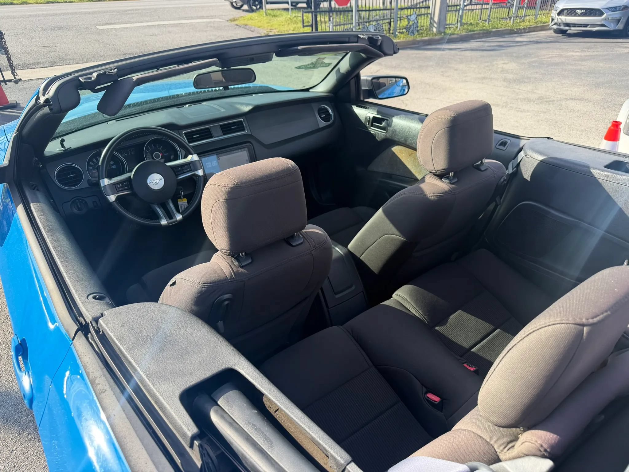 Used 2013 Ford Mustang Convertible RWD image 18