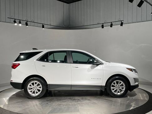 Used 2020 Chevrolet Equinox LS image 10