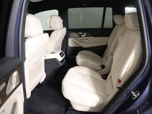 New 2026 Mercedes-Benz GLS 580 4MATIC image 23