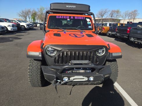 Used 2018 Jeep Wrangler Unlimited Rubicon w/ Dual Top Group image 2
