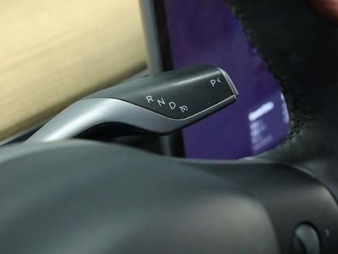 Used 2023 Tesla Model Y Long Range AWD/4WD image 29