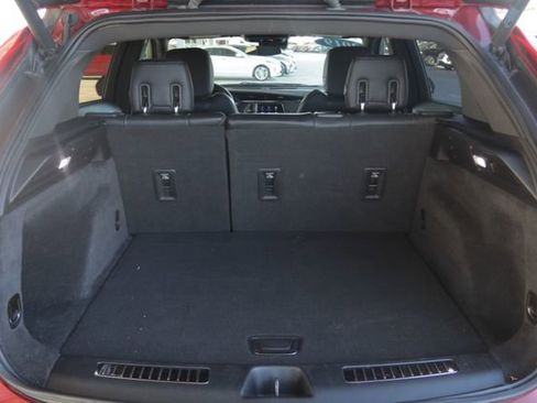 Used 2019 Cadillac XT4 Premium Luxury image 31