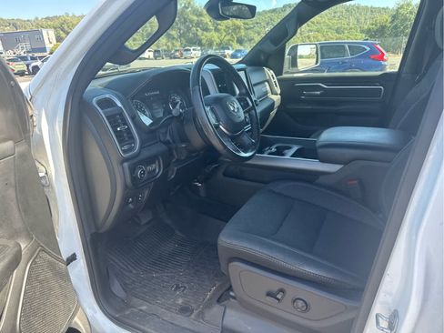 Used 2019 RAM 1500 Big Horn AWD/4WD image 11