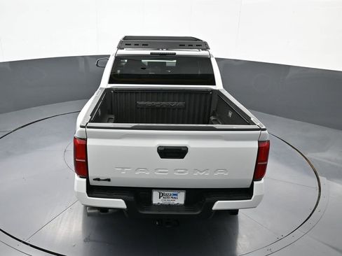 New 2024 Toyota Tacoma TRD Off-Road image 36