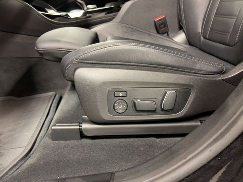 Certified 2025 BMW X4 xDrive30i w/ Premium Package image 13