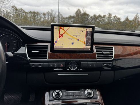 Used 2011 Audi A8 L 4.2 image 30