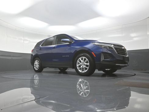 Used 2022 Chevrolet Equinox LT AWD/4WD image 9