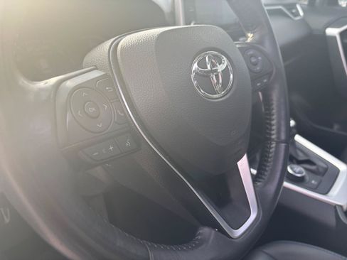 Used 2019 Toyota RAV4 XSE AWD/4WD image 22