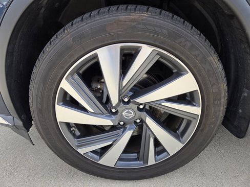 Used 2016 Nissan Murano Platinum w/ Platinum Technology Package AWD/4WD image 9