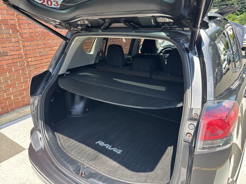 Used 2016 Toyota RAV4 XLE AWD/4WD image 41