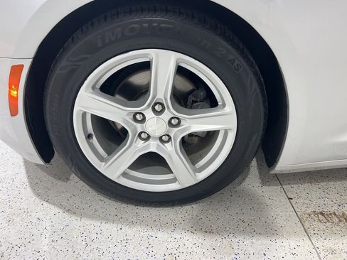 Used 2018 Chevrolet Camaro LT image 27