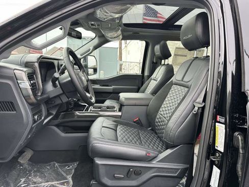 New 2026 Ford F250 Lariat w/ Black Appearance Package image 13