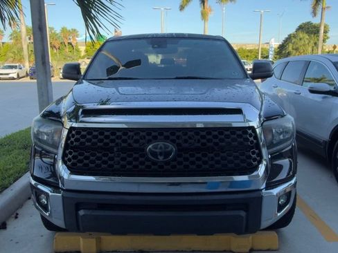 Used 2021 Toyota Tundra SR5 RWD image 3