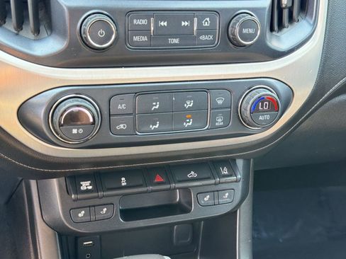 Used 2016 GMC Canyon SLT w/ Driver Alert Package image 16