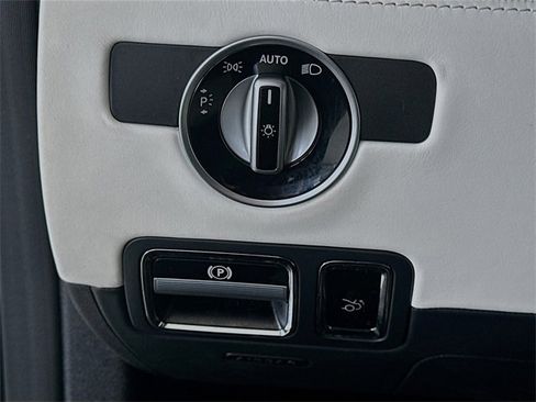 Used 2018 Mercedes-Benz AMG GT Roadster image 10