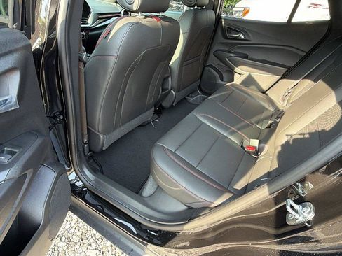 New 2026 Chevrolet Trax RS w/ Sunroof Package FWD image 20