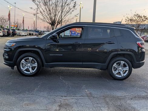 Used 2024 Jeep Compass Latitude image 7