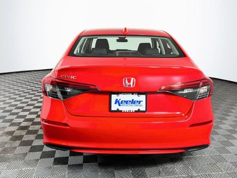 Used 2022 Honda Civic LX image 5