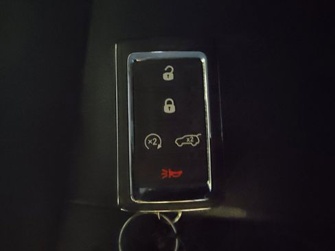 Used 2021 Jeep Grand Cherokee L Limited image 32