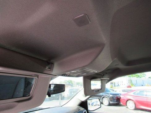 Used 2021 Chevrolet Silverado 1500 LT w/ Safety Package II AWD/4WD image 42