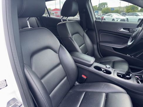 Used 2019 Mercedes-Benz GLA 250 4MATIC image 14