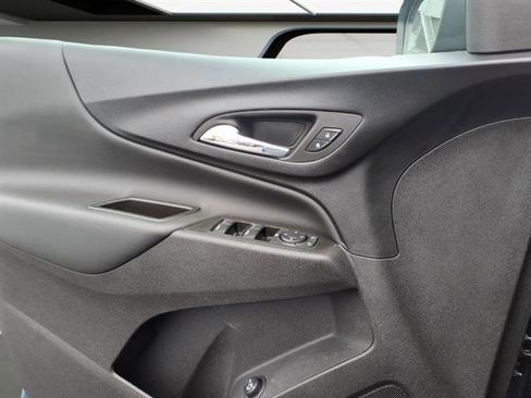 Certified 2024 Chevrolet Equinox LT image 22