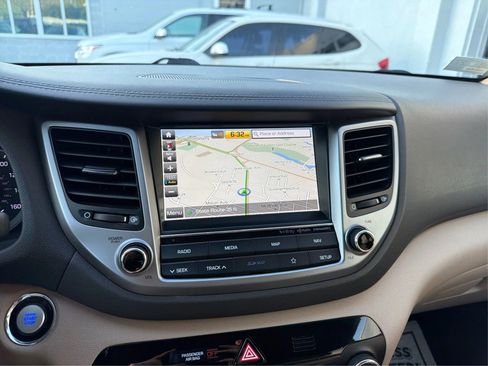 Used 2018 Hyundai Tucson SEL Plus image 17