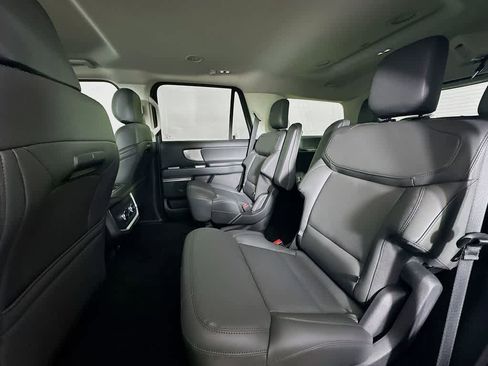 New 2026 Ford Expedition Active image 14