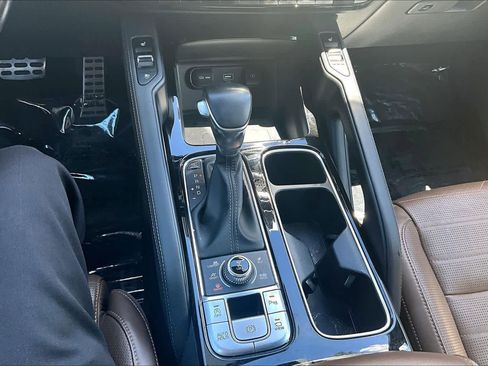 Used 2022 Kia Telluride SX w/ SX Prestige Package AWD/4WD image 17