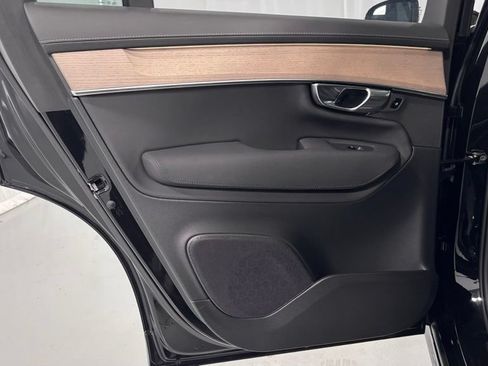 Certified 2026 Volvo XC90 B6 Plus AWD/4WD image 23