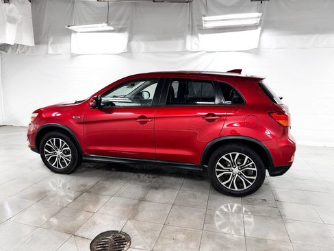 Used 2018 Mitsubishi Outlander Sport SE AWD/4WD image 3