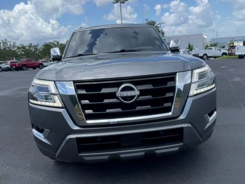 Used 2023 Nissan Armada Platinum w/ Captain's Chairs Package RWD image 3